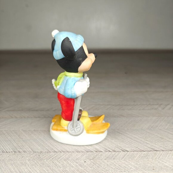 Vintage Walt Disney Productions Mickey Mouse Skiing Figurine Ceramic - Picture 5 of 6